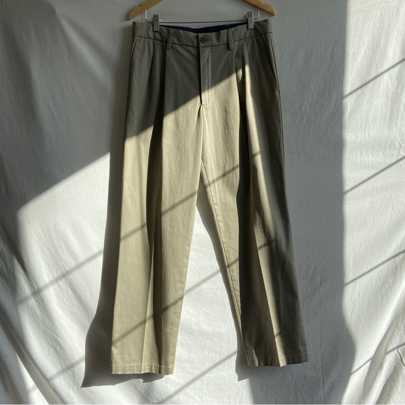 Khaki Dockers Pleated Chinos - Picture 5 of 6